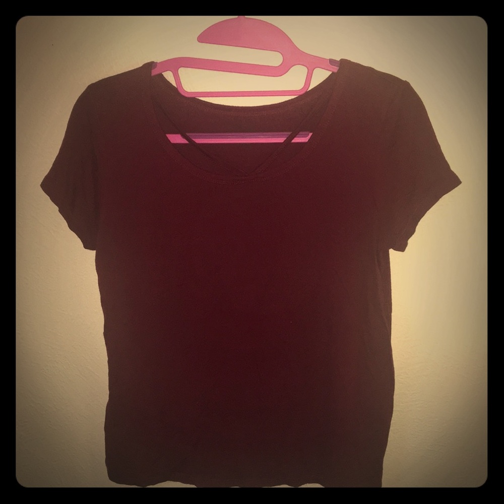 Maroon T